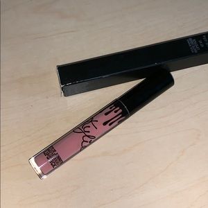 Kylie cosmetics matte liquid lipstick